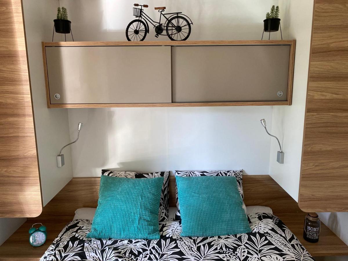 Mobile Home Biondina Camp Porton Nature Hideouts Rovinj Bagian luar foto