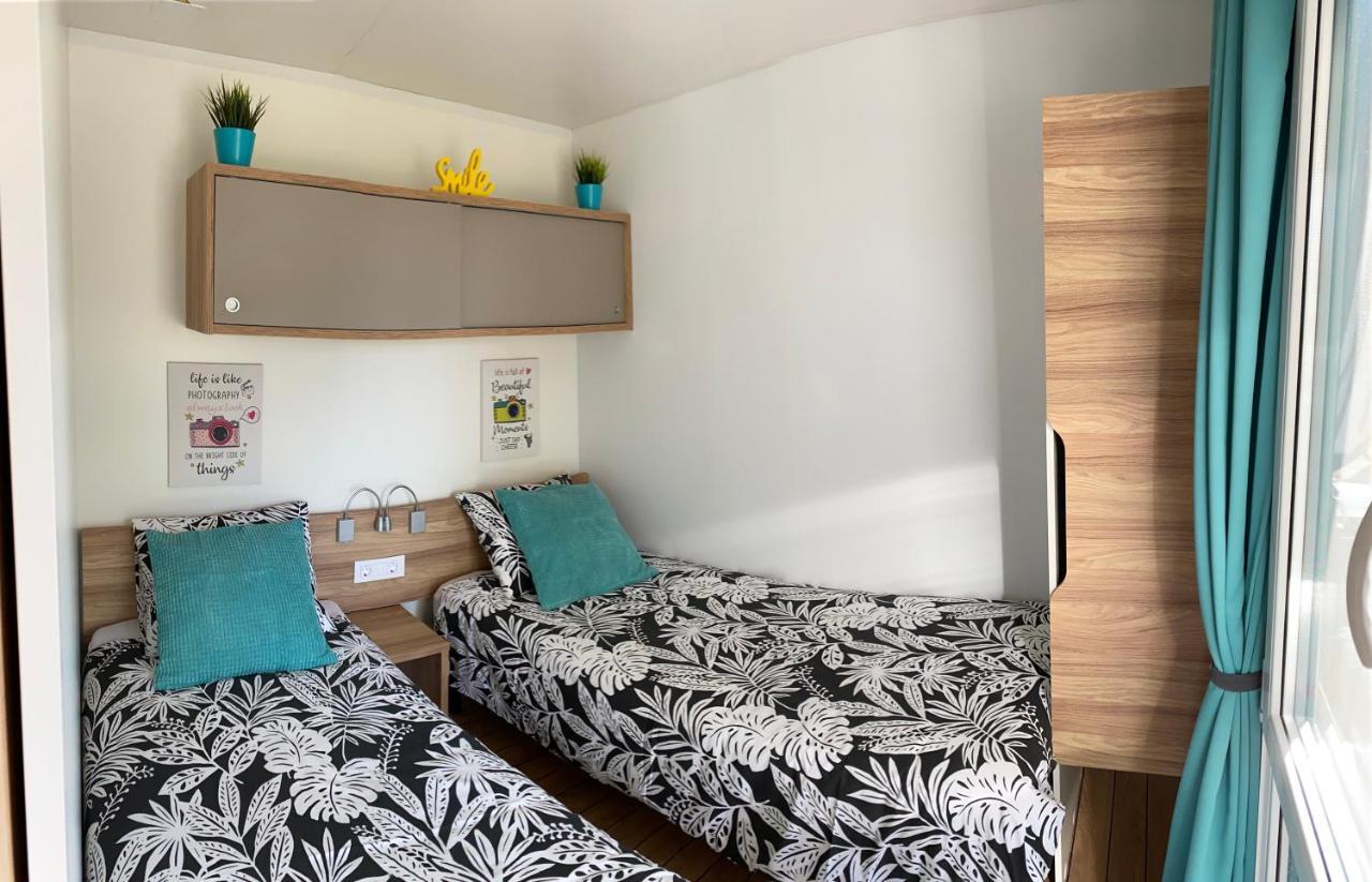Mobile Home Biondina Camp Porton Nature Hideouts Rovinj Bagian luar foto